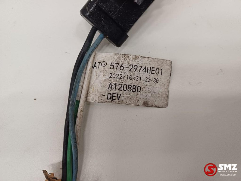 Caterpillar Wire harness Caterpillar - Kabels/ Draden voor Intern transport: afbeelding 4 Caterpillar Wire harness Caterpillar - Kabels/ Draden voor Intern transport: afbeelding 4