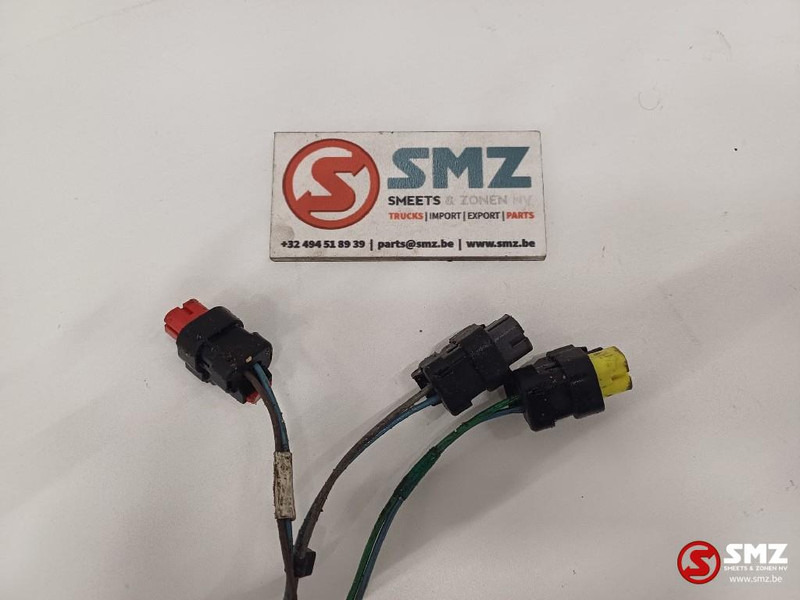 Caterpillar Wire harness Caterpillar - Kabels/ Draden voor Intern transport: afbeelding 3 Caterpillar Wire harness Caterpillar - Kabels/ Draden voor Intern transport: afbeelding 3