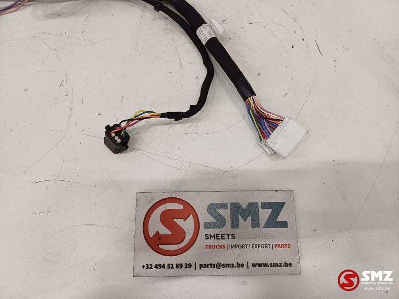 Caterpillar Wiring harness left hand console Caterpillar - Kabels/ Draden voor Vrachtwagen: afbeelding 2 Caterpillar Wiring harness left hand console Caterpillar - Kabels/ Draden voor Vrachtwagen: afbeelding 2