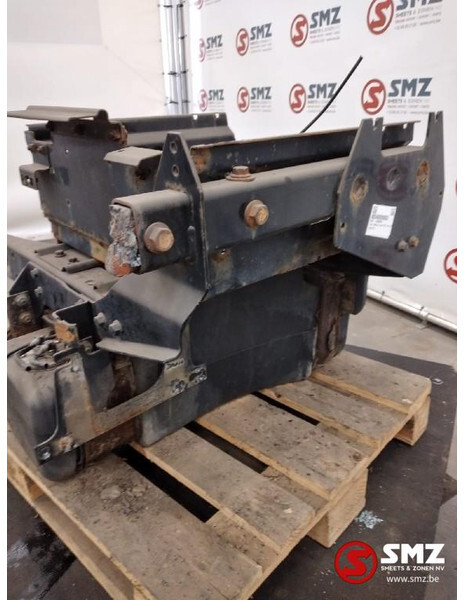 DAF Occ AdBlue tank 50L met Daf CF85 - AdBlue Tank voor Vrachtwagen: afbeelding 1 DAF Occ AdBlue tank 50L met Daf CF85 - AdBlue Tank voor Vrachtwagen: afbeelding 1