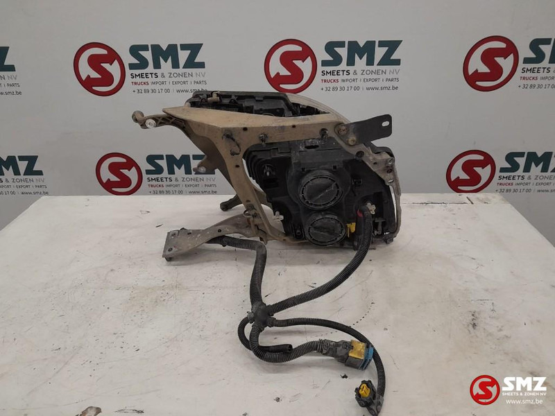 DAF Occ koplamp links DAF - Koplamp voor Vrachtwagen: afbeelding 4 DAF Occ koplamp links DAF - Koplamp voor Vrachtwagen: afbeelding 4