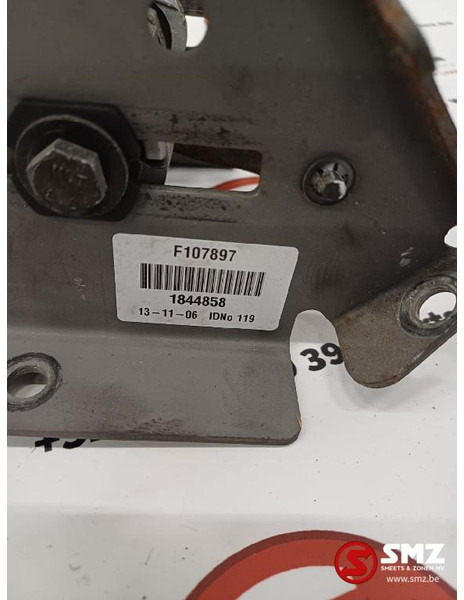 DAF Occ stuurwiel + stuurkolom + stuurkolomschakelaars - Stuurinrichting voor Vrachtwagen: afbeelding 3 DAF Occ stuurwiel + stuurkolom + stuurkolomschakelaars - Stuurinrichting voor Vrachtwagen: afbeelding 3