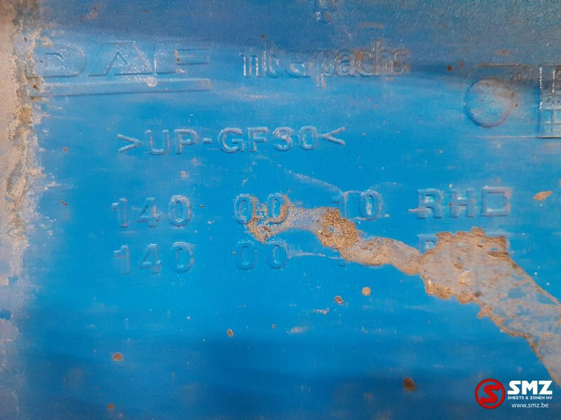 DAF Occ windgeleider rechts DAF - Cabine en interieur voor Vrachtwagen: afbeelding 3 DAF Occ windgeleider rechts DAF - Cabine en interieur voor Vrachtwagen: afbeelding 3