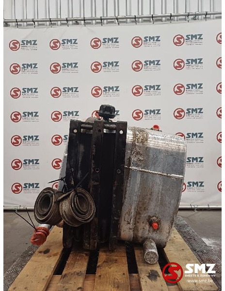 Diversen Occ hydraulische tank HT-200 Hydraultankar - Hydrauliektank voor Vrachtwagen: afbeelding 2 Diversen Occ hydraulische tank HT-200 Hydraultankar - Hydrauliektank voor Vrachtwagen: afbeelding 2