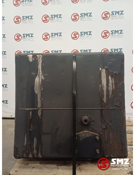 Hiab Occ hydraulische tank 200L Hiab - Hydrauliektank voor Vrachtwagen: afbeelding 2 Hiab Occ hydraulische tank 200L Hiab - Hydrauliektank voor Vrachtwagen: afbeelding 2