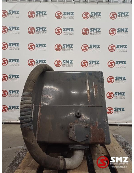 Hiab Occ hydraulische tank 200L Hiab - Hydrauliektank voor Vrachtwagen: afbeelding 2 Hiab Occ hydraulische tank 200L Hiab - Hydrauliektank voor Vrachtwagen: afbeelding 2