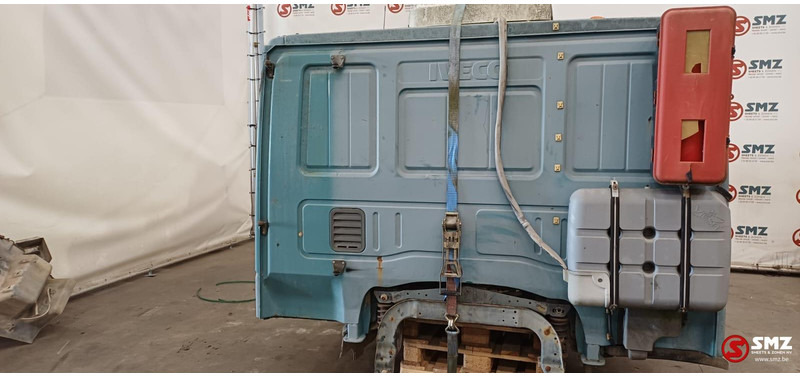 Iveco Occ cabine Iveco Eurotech - Cabine en interieur voor Vrachtwagen: afbeelding 3 Iveco Occ cabine Iveco Eurotech - Cabine en interieur voor Vrachtwagen: afbeelding 3