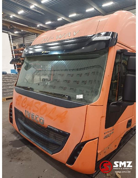 Iveco Occ cabine compleet Hi Way Stralis Iveco - Cabine en interieur voor Vrachtwagen: afbeelding 1 Iveco Occ cabine compleet Hi Way Stralis Iveco - Cabine en interieur voor Vrachtwagen: afbeelding 1