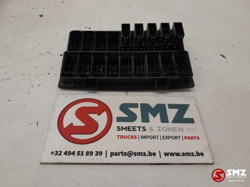 MAN Occ dashbordschakelaar MAN - Elektrisch systeem voor Vrachtwagen: afbeelding 5 MAN Occ dashbordschakelaar MAN - Elektrisch systeem voor Vrachtwagen: afbeelding 5