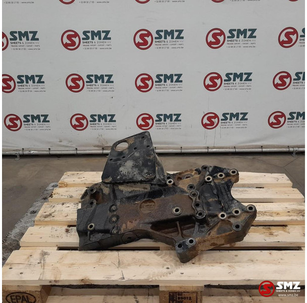 MAN Occ montagebeugel voorveer rechts MAN - Frame/ Chassis voor Vrachtwagen: afbeelding 1 MAN Occ montagebeugel voorveer rechts MAN - Frame/ Chassis voor Vrachtwagen: afbeelding 1