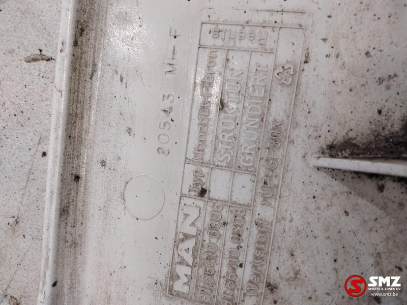 MAN Occ spatbord vooraan rechts MAN - Carrosserie en exterieur voor Vrachtwagen: afbeelding 3 MAN Occ spatbord vooraan rechts MAN - Carrosserie en exterieur voor Vrachtwagen: afbeelding 3