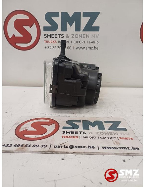 Mercedes-Benz Koplamp links mercedes - Koplamp voor Vrachtwagen: afbeelding 3 Mercedes-Benz Koplamp links mercedes - Koplamp voor Vrachtwagen: afbeelding 3