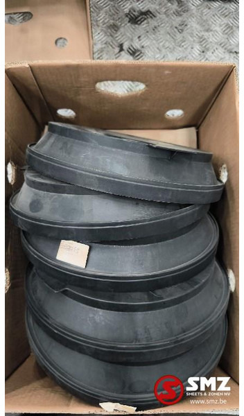 Mercedes-Benz Lot onderdelen Mercedes - Luchtfilter voor Vrachtwagen: afbeelding 1 Mercedes-Benz Lot onderdelen Mercedes - Luchtfilter voor Vrachtwagen: afbeelding 1