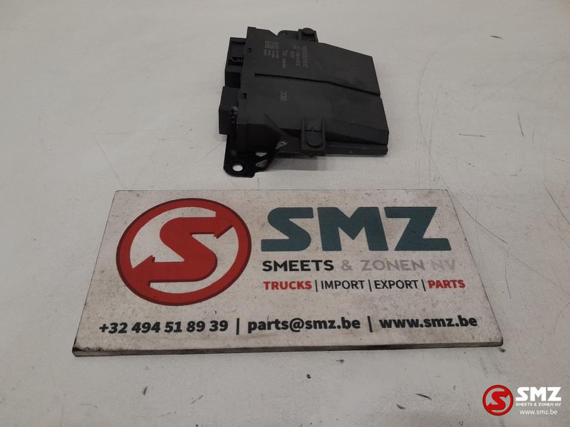 Mercedes-Benz Occ ECU linkerdeur regeleenheid Mercedes - ECU voor Vrachtwagen: afbeelding 4 Mercedes-Benz Occ ECU linkerdeur regeleenheid Mercedes - ECU voor Vrachtwagen: afbeelding 4