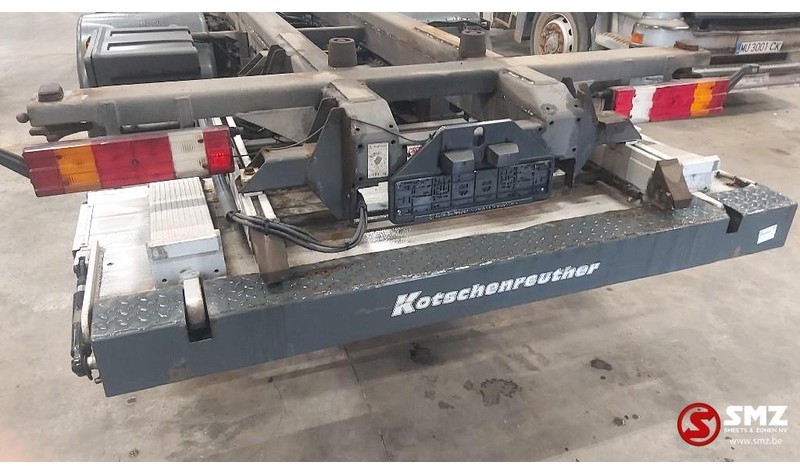 Mercedes-Benz Occ Laadlift BAR cargolift 1100kg - 140cm - Laadklep voor Vrachtwagen: afbeelding 3 Mercedes-Benz Occ Laadlift BAR cargolift 1100kg - 140cm - Laadklep voor Vrachtwagen: afbeelding 3
