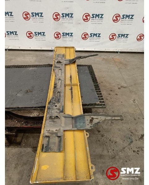 Mercedes-Benz Occ Motorkap paneel Mercedes Actros MP1 - Motorkap voor Vrachtwagen: afbeelding 4 Mercedes-Benz Occ Motorkap paneel Mercedes Actros MP1 - Motorkap voor Vrachtwagen: afbeelding 4