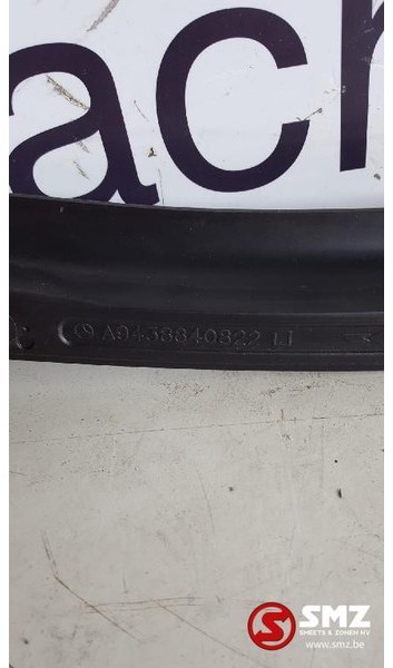 Mercedes-Benz Occ Spatbord cover achter rechts Actros - Fender voor Vrachtwagen: afbeelding 3 Mercedes-Benz Occ Spatbord cover achter rechts Actros - Fender voor Vrachtwagen: afbeelding 3