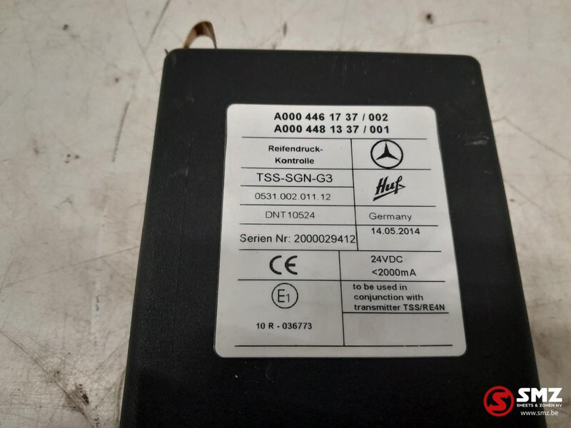 Mercedes-Benz Occ besturingseenheid Mercedes Actros MP4 A0004461 - ECU voor Vrachtwagen: afbeelding 3 Mercedes-Benz Occ besturingseenheid Mercedes Actros MP4 A0004461 - ECU voor Vrachtwagen: afbeelding 3