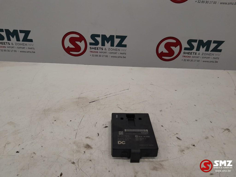 Mercedes-Benz Occ besturingseenheid Mercedes Actros MP4 A0004461 - ECU voor Vrachtwagen: afbeelding 1 Mercedes-Benz Occ besturingseenheid Mercedes Actros MP4 A0004461 - ECU voor Vrachtwagen: afbeelding 1