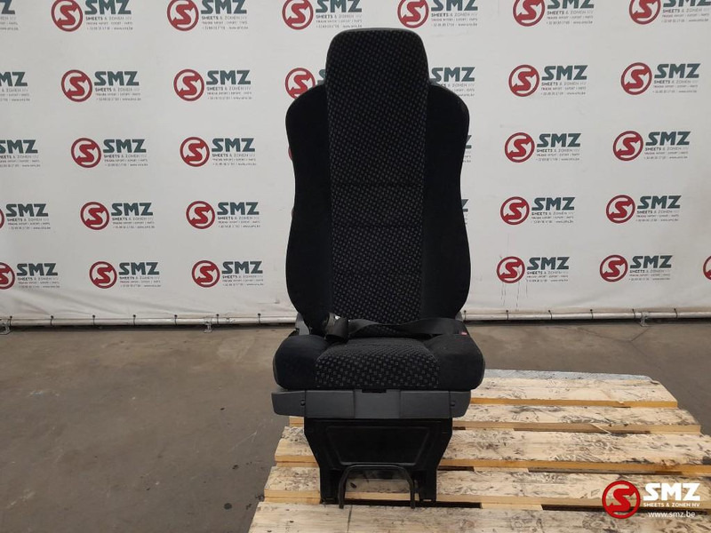 Mercedes-Benz Occ bijrijdersstoel Mercedes - Cabine en interieur voor Vrachtwagen: afbeelding 1 Mercedes-Benz Occ bijrijdersstoel Mercedes - Cabine en interieur voor Vrachtwagen: afbeelding 1