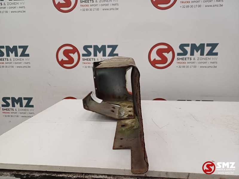 Mercedes-Benz Occ bumperhoek links Mercedes - Bumper voor Vrachtwagen: afbeelding 4 Mercedes-Benz Occ bumperhoek links Mercedes - Bumper voor Vrachtwagen: afbeelding 4