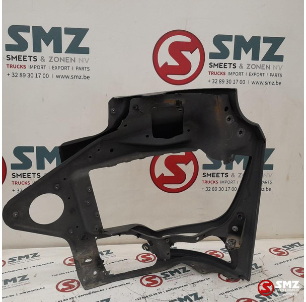 Mercedes-Benz Occ bumperhoek rechts Mercedes - Bumper voor Vrachtwagen: afbeelding 2 Mercedes-Benz Occ bumperhoek rechts Mercedes - Bumper voor Vrachtwagen: afbeelding 2