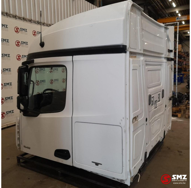 Mercedes-Benz Occ cabine Mercedes - Cabine en interieur voor Vrachtwagen: afbeelding 4 Mercedes-Benz Occ cabine Mercedes - Cabine en interieur voor Vrachtwagen: afbeelding 4