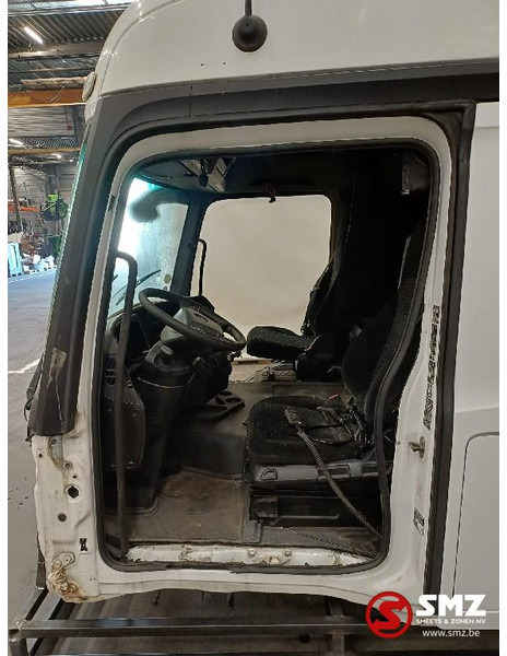 Mercedes-Benz Occ cabine Mercedes - Cabine en interieur voor Vrachtwagen: afbeelding 3 Mercedes-Benz Occ cabine Mercedes - Cabine en interieur voor Vrachtwagen: afbeelding 3