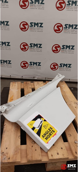 Mercedes-Benz Occ deurverlenging links Mercedes - Deur en onderdelen voor Vrachtwagen: afbeelding 1 Mercedes-Benz Occ deurverlenging links Mercedes - Deur en onderdelen voor Vrachtwagen: afbeelding 1