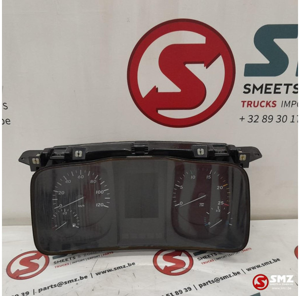 Mercedes-Benz Occ instrumentenpaneel Mercedes - Instrumentenpaneel voor Vrachtwagen: afbeelding 1 Mercedes-Benz Occ instrumentenpaneel Mercedes - Instrumentenpaneel voor Vrachtwagen: afbeelding 1