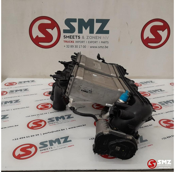 Mercedes-Benz Occ intercooler radiator AMG C63S Mercedes - Intercooler voor Personenwagen: afbeelding 3 Mercedes-Benz Occ intercooler radiator AMG C63S Mercedes - Intercooler voor Personenwagen: afbeelding 3