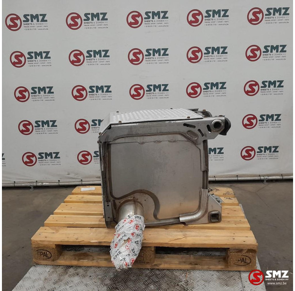 Mercedes-Benz Occ katalysator Euro 4 Mercedes - Katalysator voor Vrachtwagen: afbeelding 3 Mercedes-Benz Occ katalysator Euro 4 Mercedes - Katalysator voor Vrachtwagen: afbeelding 3