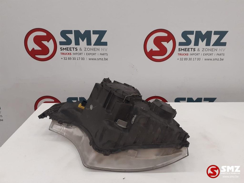 Mercedes-Benz Occ koplamp links Mercedes Actros MP4 - Koplamp voor Vrachtwagen: afbeelding 2 Mercedes-Benz Occ koplamp links Mercedes Actros MP4 - Koplamp voor Vrachtwagen: afbeelding 2