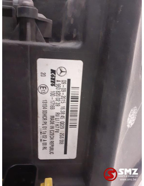 Mercedes-Benz Occ koplamp links Mercedes Actros MP4 - Koplamp voor Vrachtwagen: afbeelding 5 Mercedes-Benz Occ koplamp links Mercedes Actros MP4 - Koplamp voor Vrachtwagen: afbeelding 5