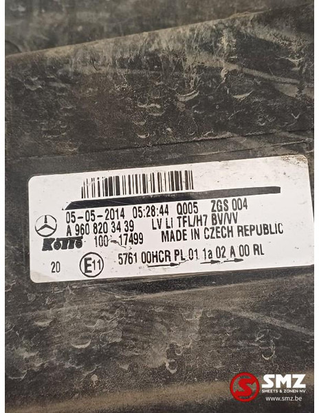 Mercedes-Benz Occ koplamp links RHD Mercedes - Koplamp voor Vrachtwagen: afbeelding 3 Mercedes-Benz Occ koplamp links RHD Mercedes - Koplamp voor Vrachtwagen: afbeelding 3