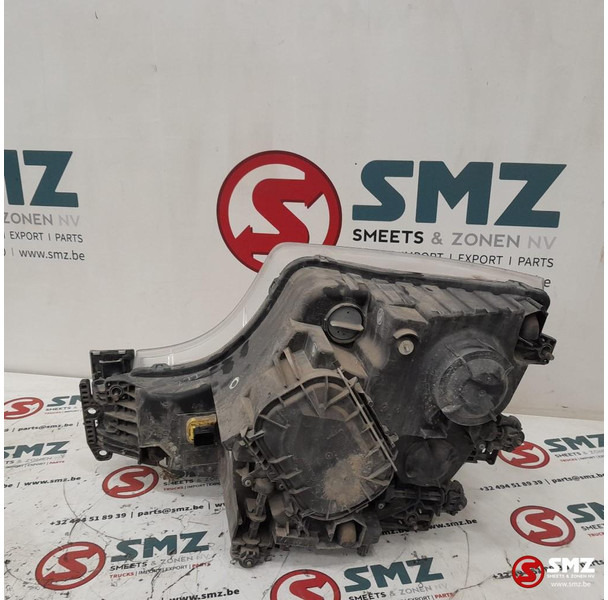 Mercedes-Benz Occ koplamp rechts Mercedes - Koplamp voor Vrachtwagen: afbeelding 2 Mercedes-Benz Occ koplamp rechts Mercedes - Koplamp voor Vrachtwagen: afbeelding 2