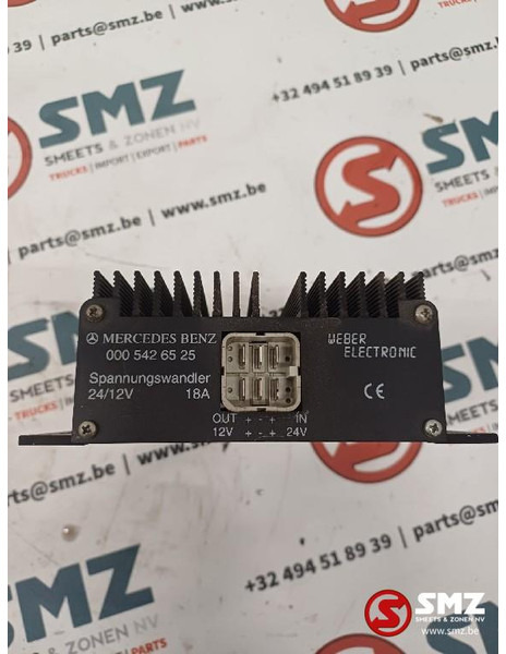 Mercedes-Benz Occ omvormer 24/12V 18A Mercedes - Elektrisch systeem voor Vrachtwagen: afbeelding 4 Mercedes-Benz Occ omvormer 24/12V 18A Mercedes - Elektrisch systeem voor Vrachtwagen: afbeelding 4