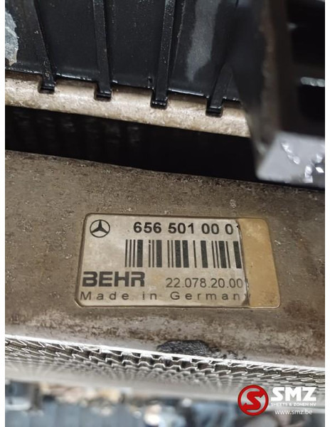 Mercedes-Benz Occ radiator + intercooler Mercedes - Radiateur voor Vrachtwagen: afbeelding 3 Mercedes-Benz Occ radiator + intercooler Mercedes - Radiateur voor Vrachtwagen: afbeelding 3