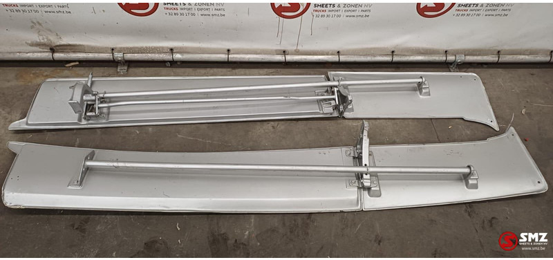 Mercedes-Benz Occ set cabinespoilers links + rechts Mercedes SK - Aerokit/ Spoiler voor Vrachtwagen: afbeelding 2 Mercedes-Benz Occ set cabinespoilers links + rechts Mercedes SK - Aerokit/ Spoiler voor Vrachtwagen: afbeelding 2