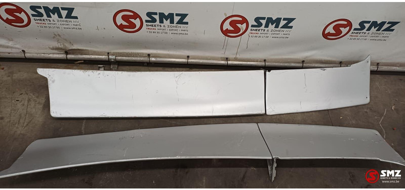 Mercedes-Benz Occ set cabinespoilers links + rechts Mercedes SK - Aerokit/ Spoiler voor Vrachtwagen: afbeelding 1 Mercedes-Benz Occ set cabinespoilers links + rechts Mercedes SK - Aerokit/ Spoiler voor Vrachtwagen: afbeelding 1
