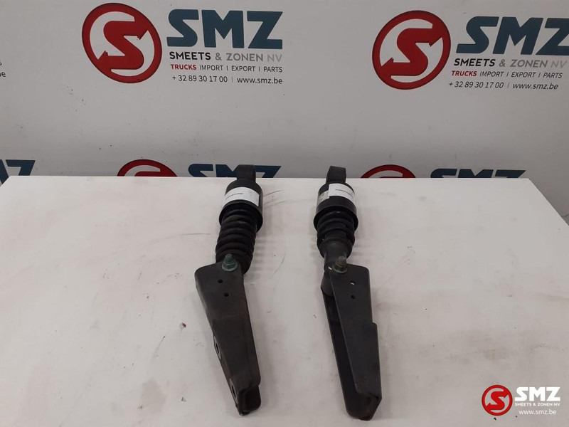 Mercedes-Benz Occ set schokdempers cabinevering Mercedes - Cabinevering voor Vrachtwagen: afbeelding 2 Mercedes-Benz Occ set schokdempers cabinevering Mercedes - Cabinevering voor Vrachtwagen: afbeelding 2