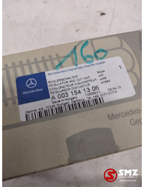 Mercedes-Benz Spanningsregelaar mercedes actros mp2 mp3 a0031541 - Elektrisch systeem voor Vrachtwagen: afbeelding 2 Mercedes-Benz Spanningsregelaar mercedes actros mp2 mp3 a0031541 - Elektrisch systeem voor Vrachtwagen: afbeelding 2