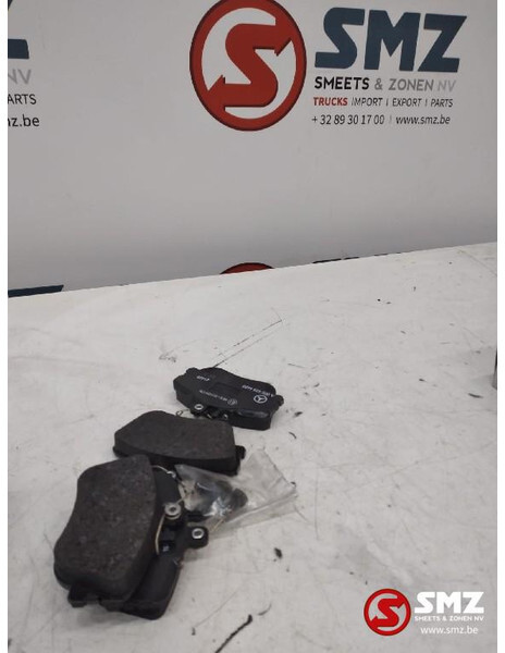 Mercedes-Benz Voorste remblokset mercedes c w202 a0054204620 - Remblokken voor Vrachtwagen: afbeelding 1 Mercedes-Benz Voorste remblokset mercedes c w202 a0054204620 - Remblokken voor Vrachtwagen: afbeelding 1