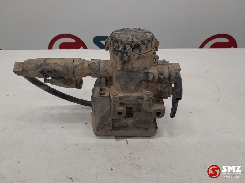 MAN Occ EBS modulator MAN TGA 81521066049 K021204 - Onderdelen voor Vrachtwagen: afbeelding 4 MAN Occ EBS modulator MAN TGA 81521066049 K021204 - Onderdelen voor Vrachtwagen: afbeelding 4