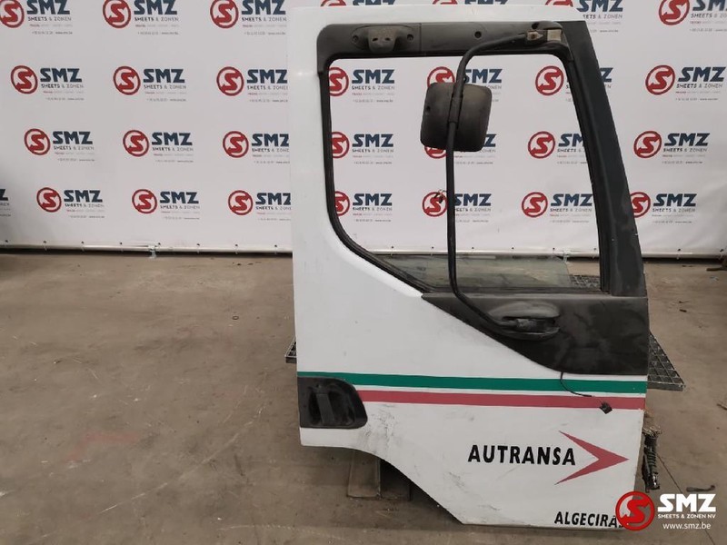 Renault Occ Deur rechts Renault Premium - Deur en onderdelen voor Vrachtwagen: afbeelding 1 Renault Occ Deur rechts Renault Premium - Deur en onderdelen voor Vrachtwagen: afbeelding 1