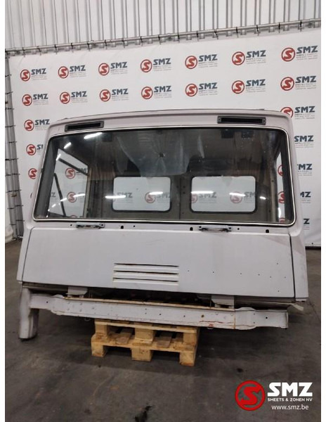 Renault Occ cabine compleet Renault R - Cabine en interieur voor Vrachtwagen: afbeelding 1 Renault Occ cabine compleet Renault R - Cabine en interieur voor Vrachtwagen: afbeelding 1