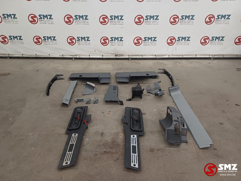 Renault Occ diverse cabinedelen Renault - Cabine en interieur voor Vrachtwagen: afbeelding 1 Renault Occ diverse cabinedelen Renault - Cabine en interieur voor Vrachtwagen: afbeelding 1