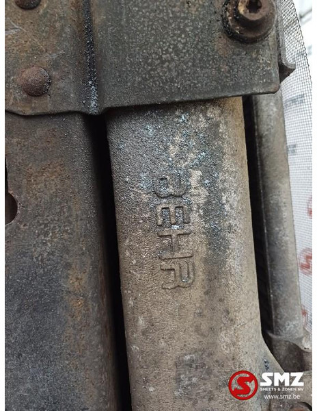 Renault Occ radiator Renault - Radiateur voor Vrachtwagen: afbeelding 3 Renault Occ radiator Renault - Radiateur voor Vrachtwagen: afbeelding 3