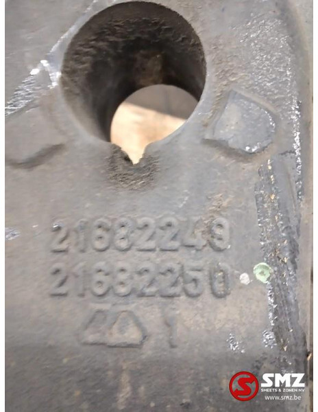 Renault Occ set veersteunen + armen Renault T 21682249 216 - Stuurinrichting voor Vrachtwagen: afbeelding 3 Renault Occ set veersteunen + armen Renault T 21682249 216 - Stuurinrichting voor Vrachtwagen: afbeelding 3