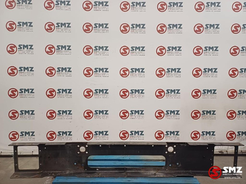 Renault Occ voorbumper Renault - Bumper voor Vrachtwagen: afbeelding 2 Renault Occ voorbumper Renault - Bumper voor Vrachtwagen: afbeelding 2